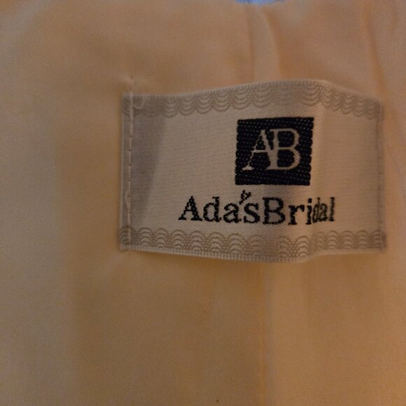 Prom gown or bridal gown. - Picture 11 of 11